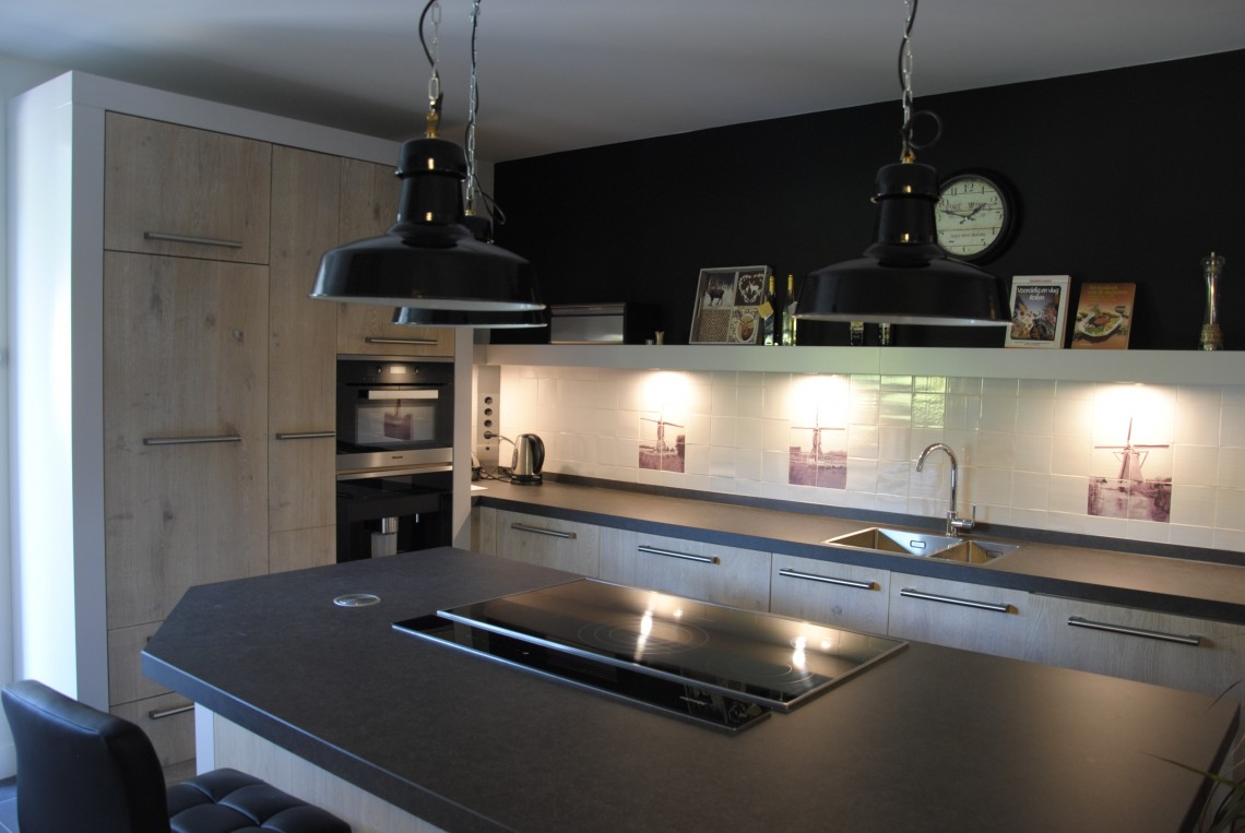 Houten keuken white wash in groot ammers keukenhof sliedrecht