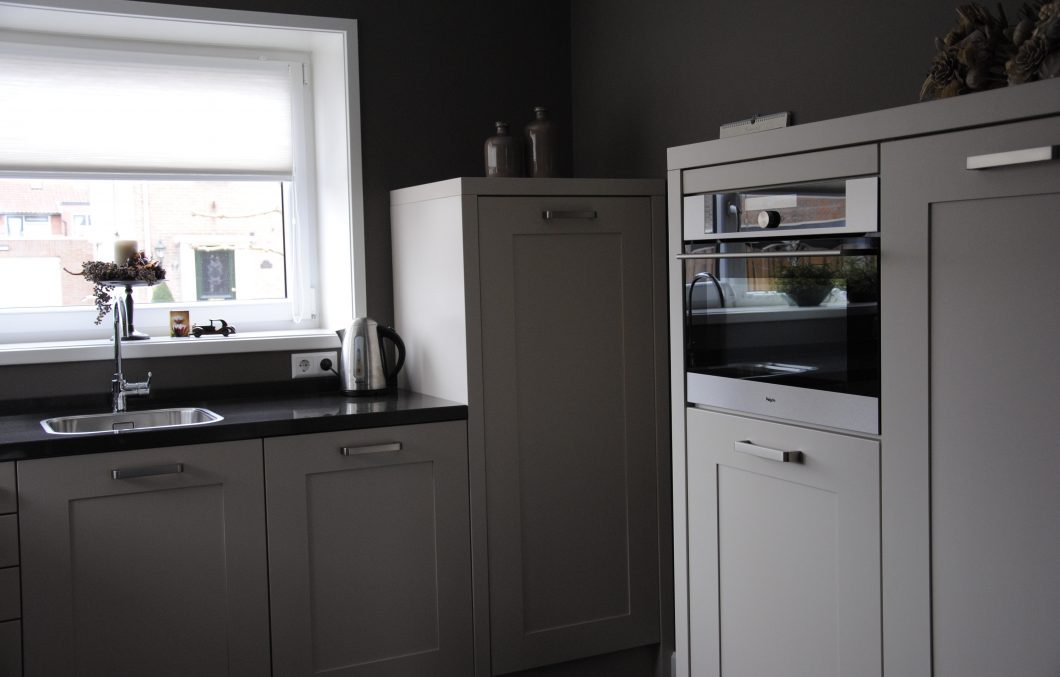Tijdloze keuken met composiet werkblad in Werkendam