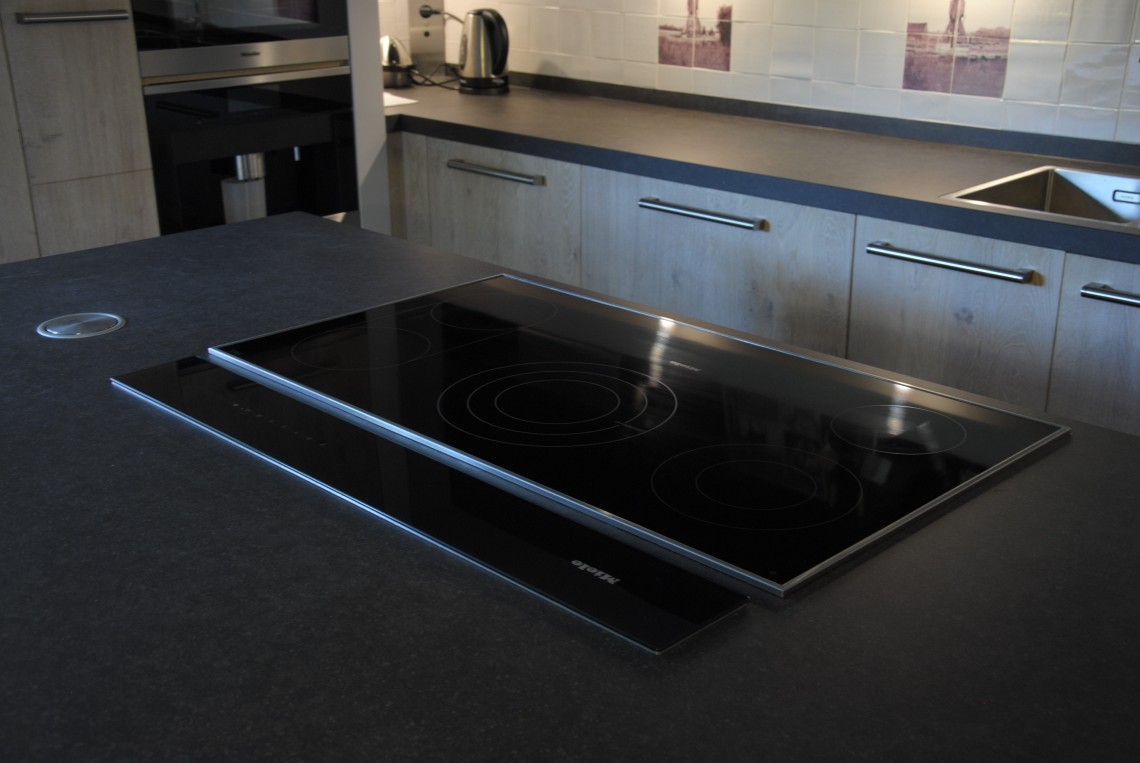 Miele downdraft