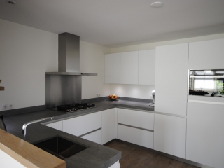 moderne-hoogglans-keuken-in-giessenburg Moderne hoogglans keuken in Giessenburg