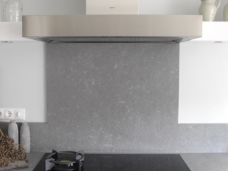 Moderne keuken met rvs schouw