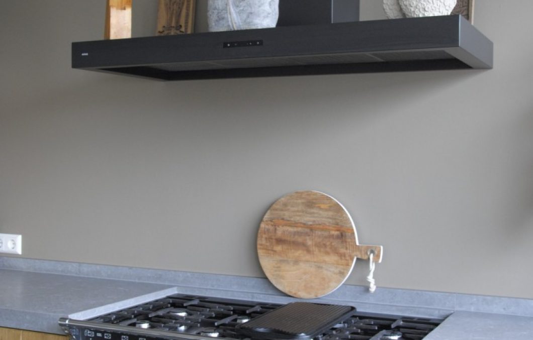 Houten keuken en stoves fornuis