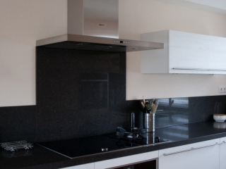 Witte keuken met houtlook in Gorinchem