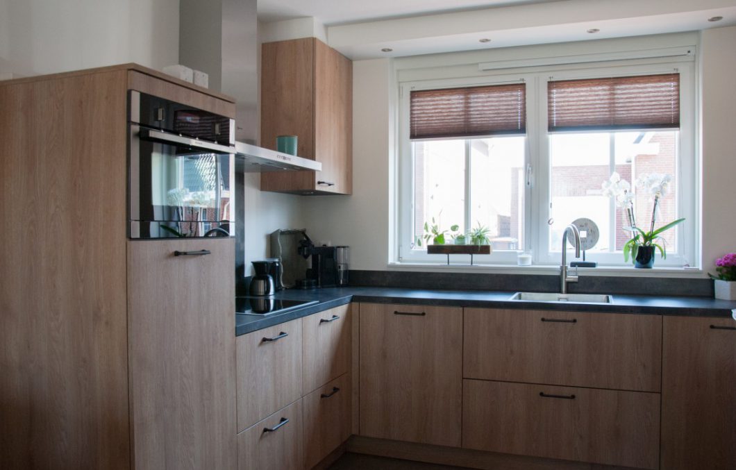 Houtlook keuken in Hardinxveld-Giessendam