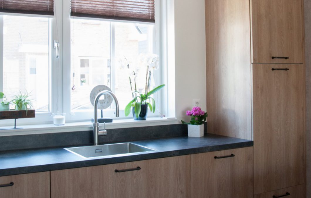 Houtlook keuken in Hardinxveld-Giessendam