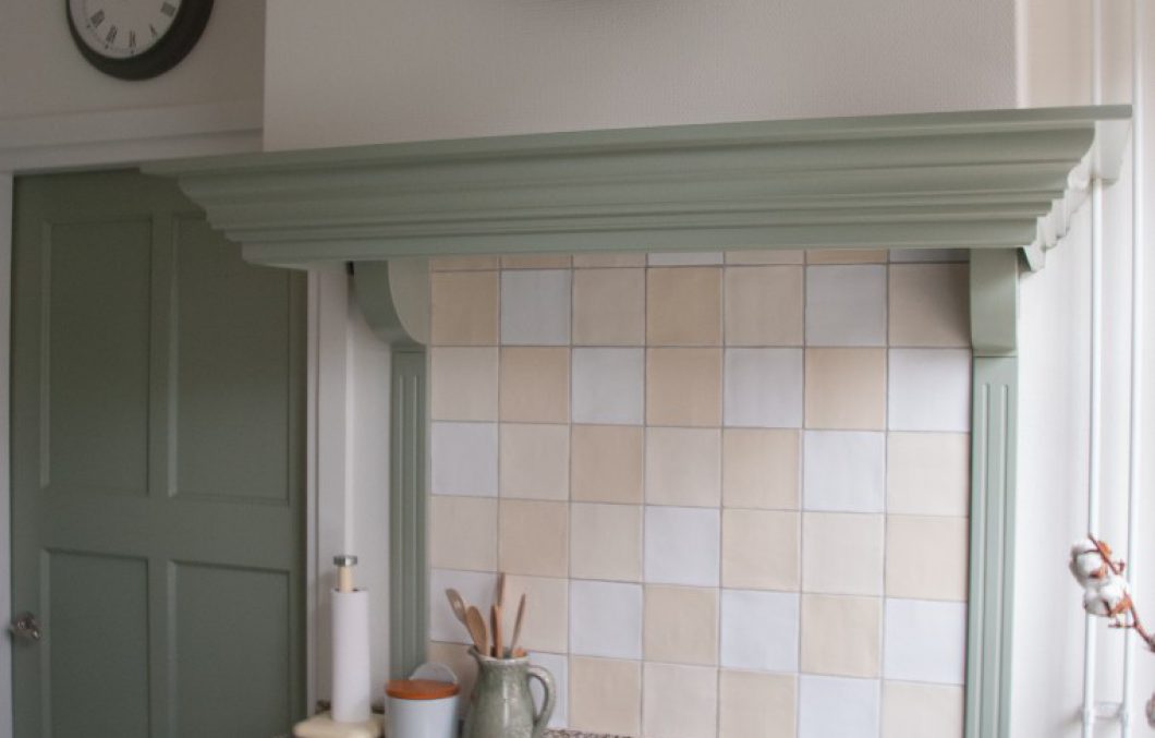 Landelijke keuken in oud groen
