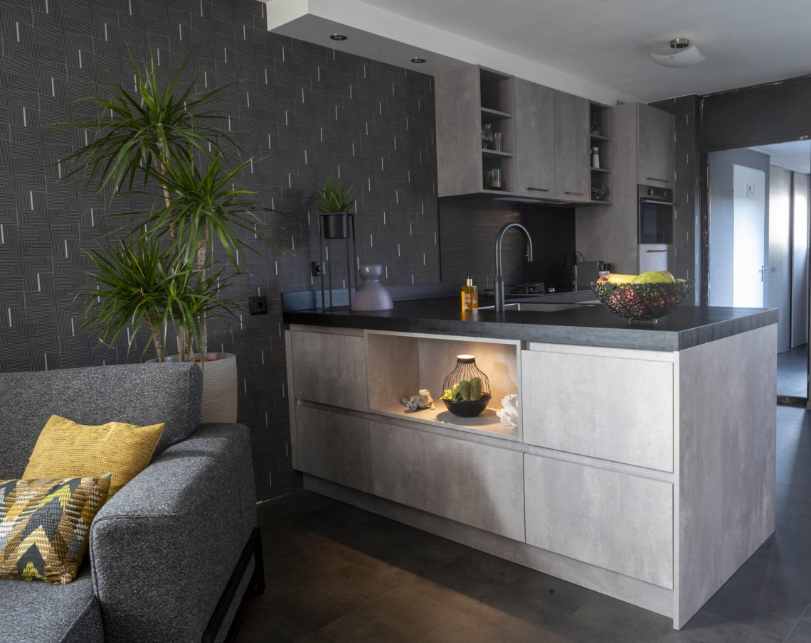 Moderne betonlook keuken in Hardinxveld-Giessendam