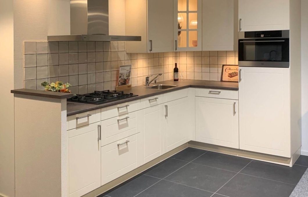 Showroomkeuken met Pelgrim apparatuur