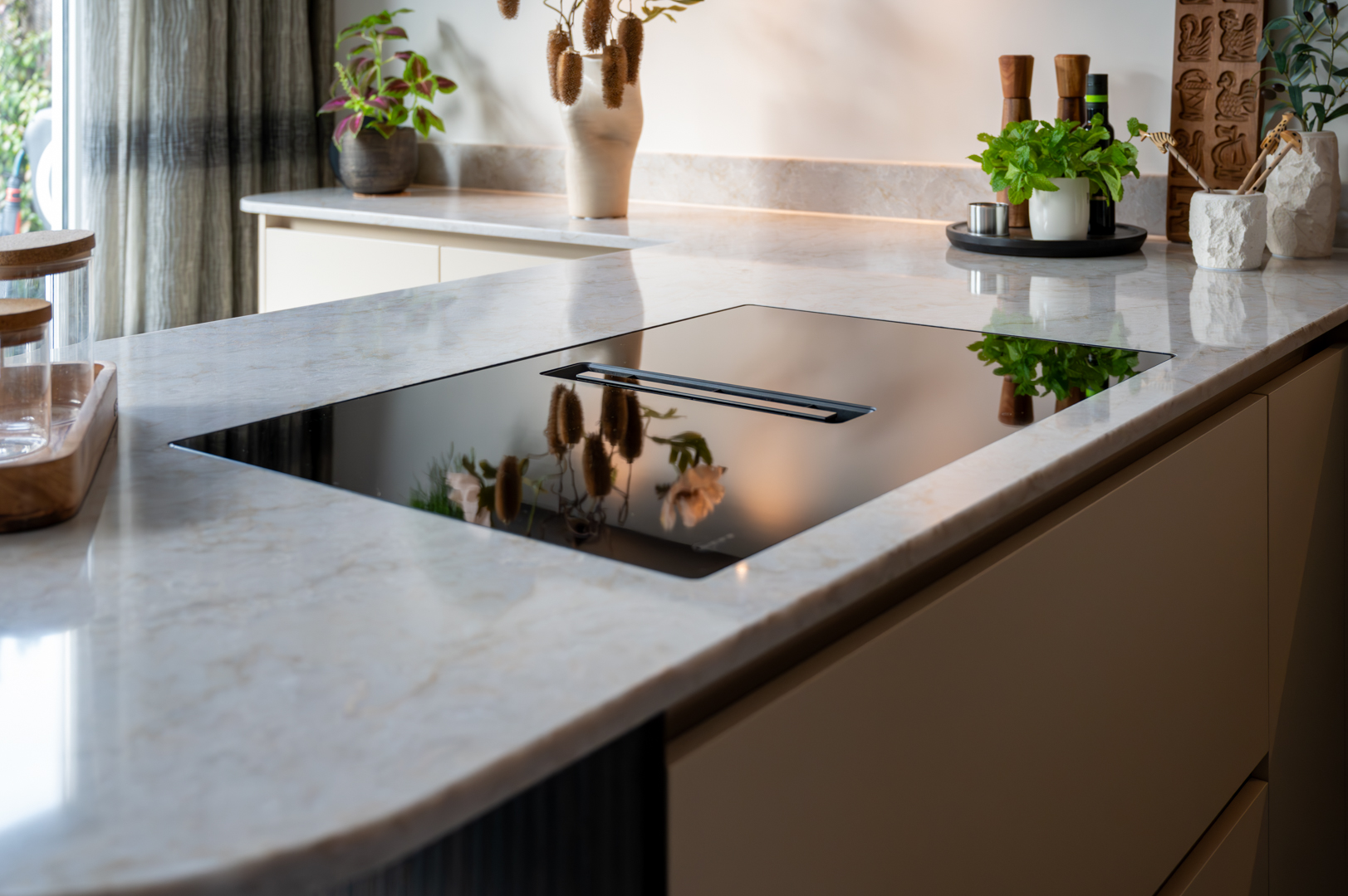 Keuken met inductiekookplaat