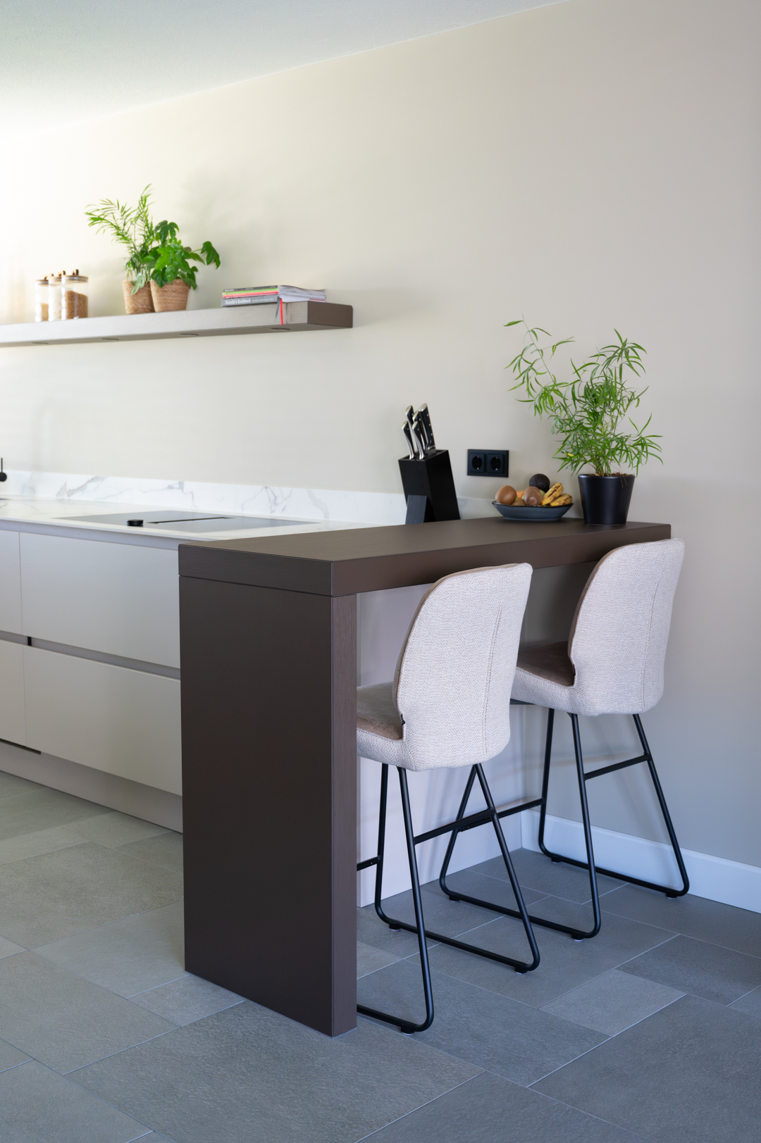Moderne keuken met zitgedeelte
